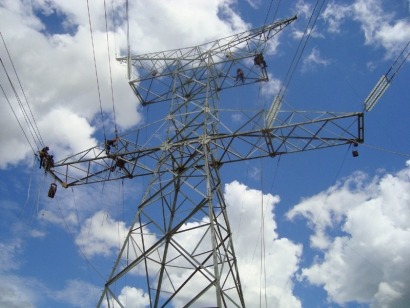 Elecnor construirá una línea de transmisión eléctrica de 240 kilómetros