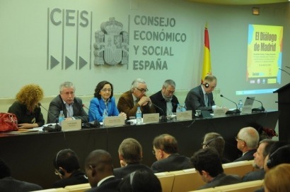 Aguilar apuesta por el "despegue definitivo" de las energías renovables
