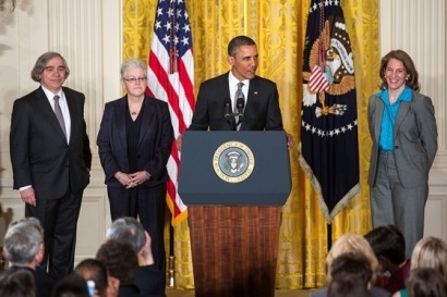 Obama postula a un controvertido nuevo secretario de Energía