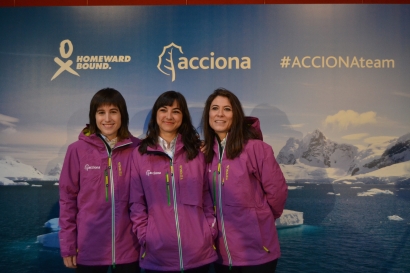 El primer equipo español de científicas contra el cambio climático se va a la Antártida 