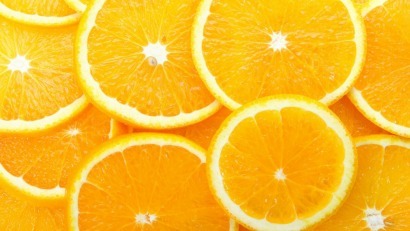 Estudian obtener hidrógeno de los residuos de la naranja