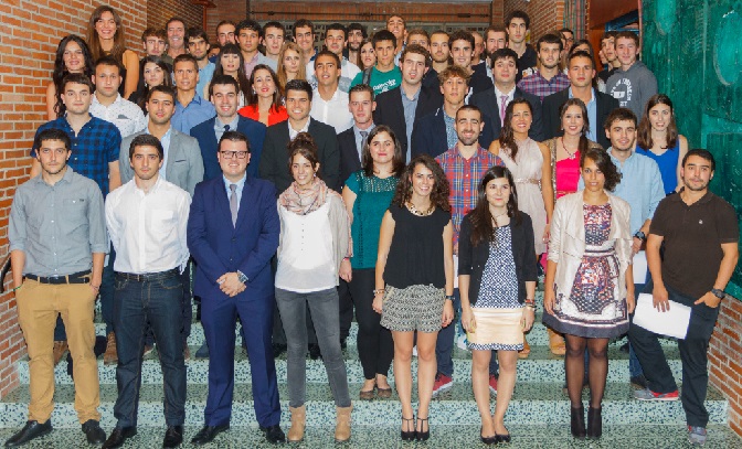 Primera promoción Grado en Energías Renovables Escuela Universitaria de Eibar