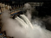 El viento y el agua abaratan el precio de la electricidad en abril un 46,8%