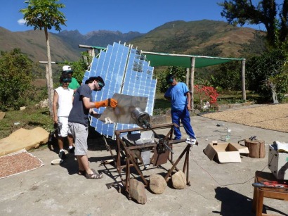 Café tostado con el poder del sol