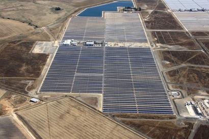 Arranca la primera termosolar conjunta de Abengoa y E.ON