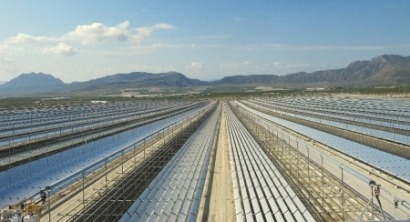 El presidente de Murcia inaugura la planta termosolar Fresnel más grande del mundo