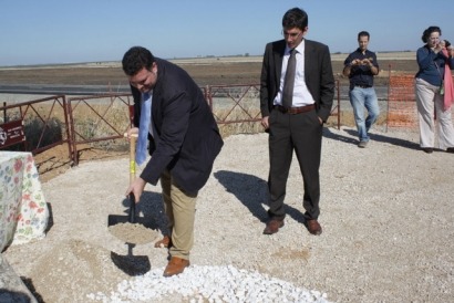 Morón de la Frontera coloca su primera piedra termosolar