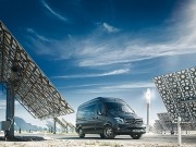 Mercedes-Benz se anuncia desde Gemasolar